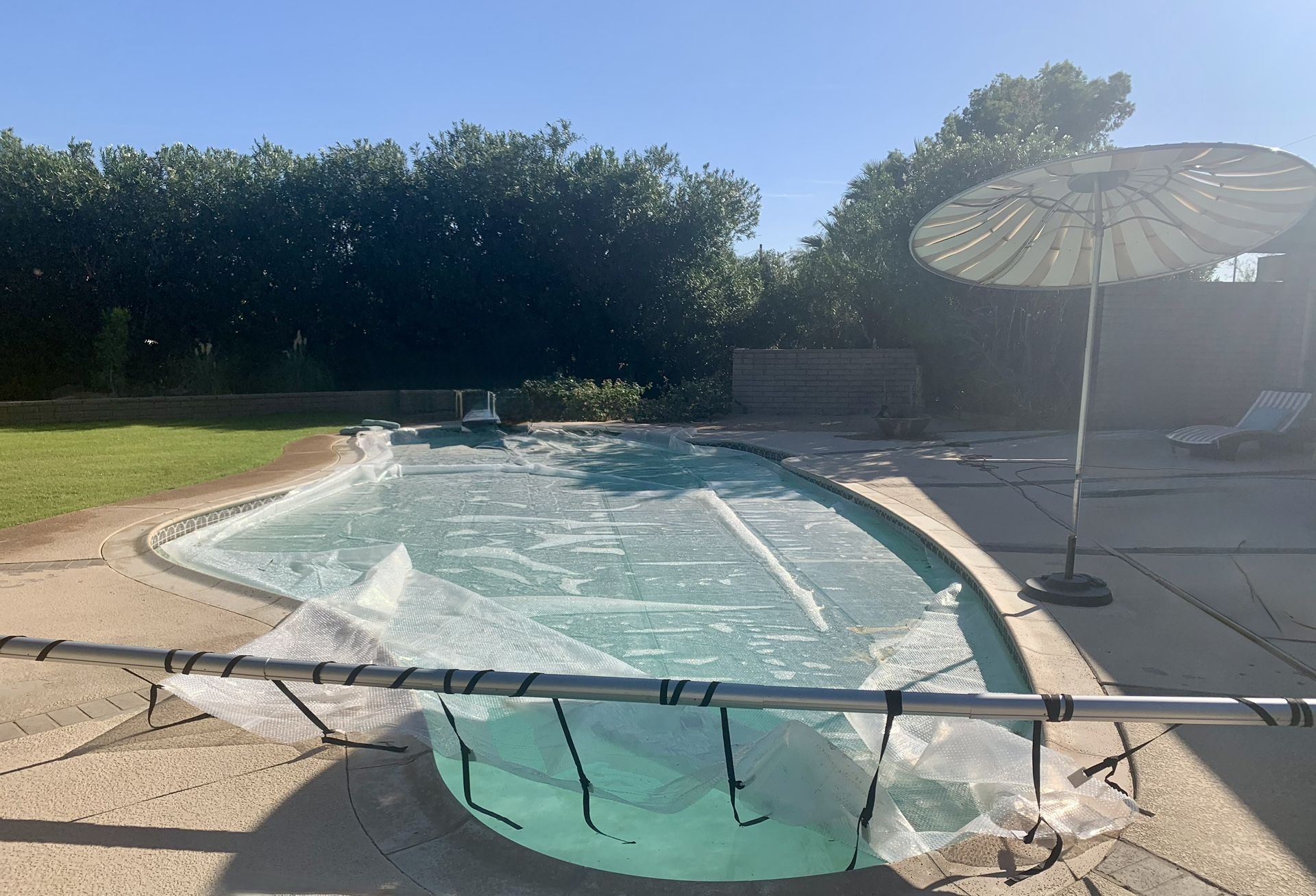 Large Pool Clear Bubble Cover Heats Pool Water Up to 9 Degrees