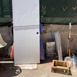 Door cover up Whit Metan For You Back door 29 3/4 X79 1/4