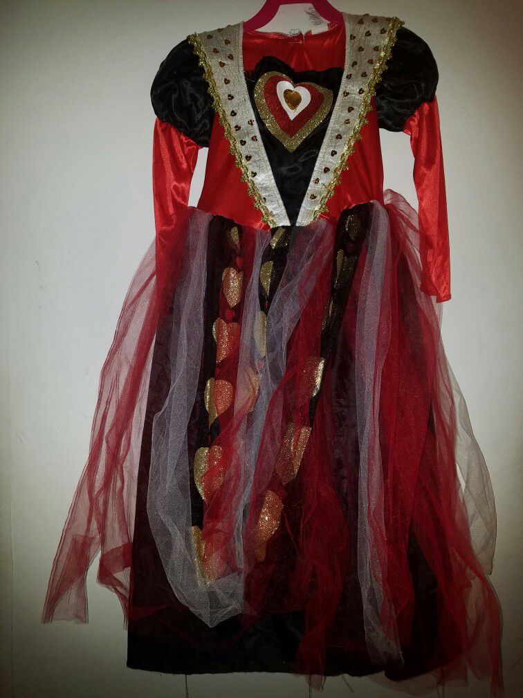 Queen of Hearts Girls Costume Size 4-6 like new