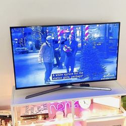 43” Inch Samsung Smart TV 