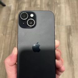 iPhone 15 (Unlocked) 