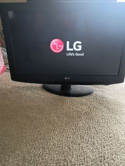 32 Inch LG TV (2010 manufactured) Read Description