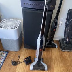 Hoover Linx BH50010 Gray Cordless Stick Vacuum Cleaner with Battery & Charger