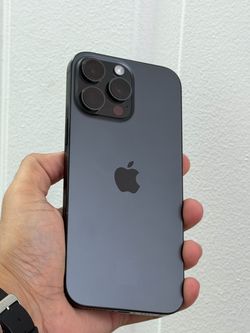 iPhone 16 Pro Max 256GB UNLOCKED (BLACK TITANIUM)