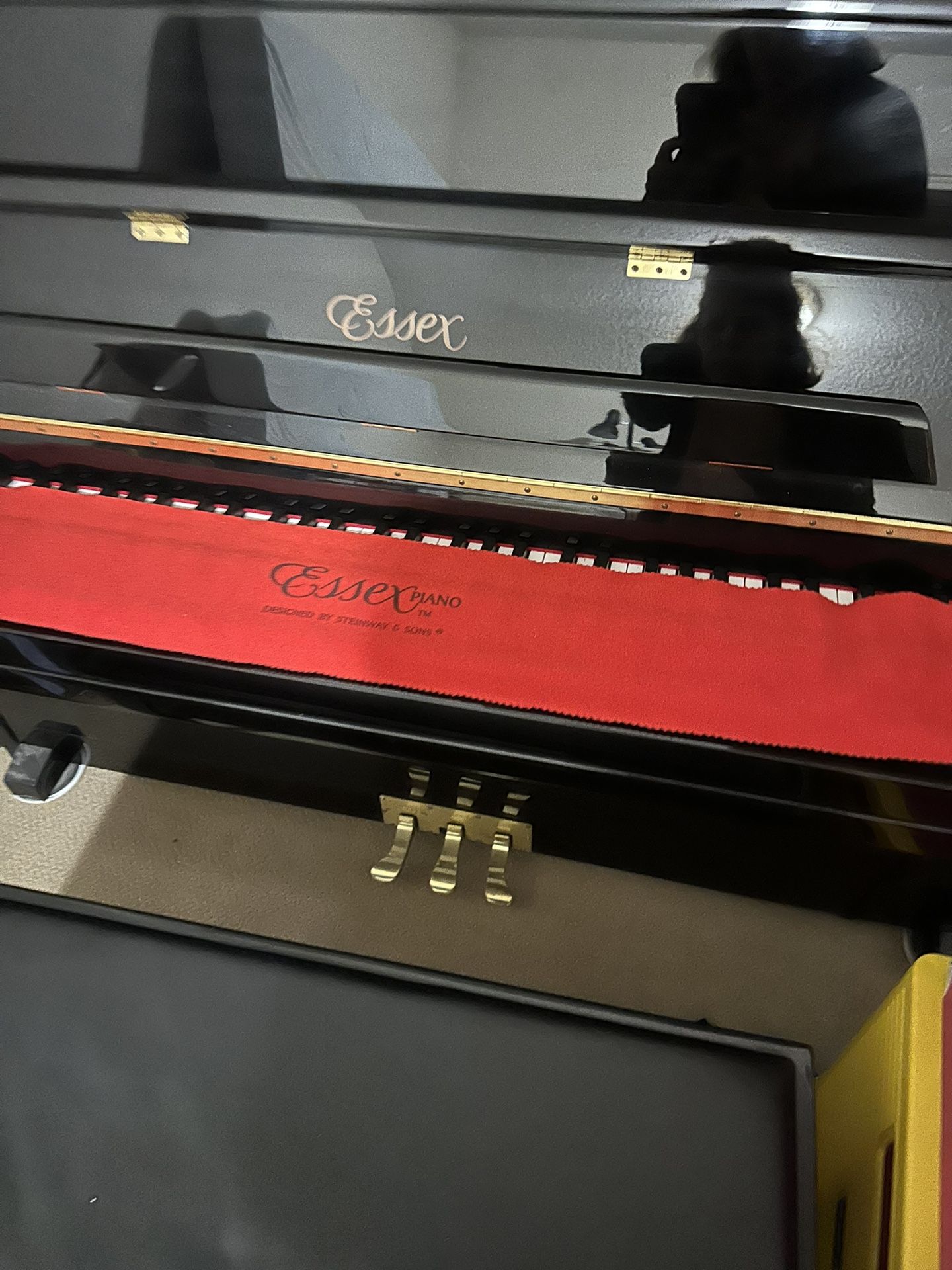 Piano - Essex By Steinway -like New Condition