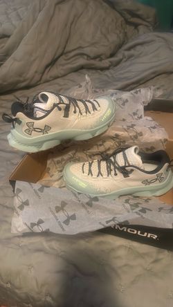Women’s shoes