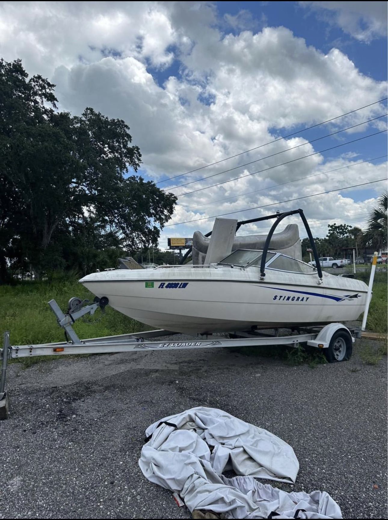 02 Stingray Boat