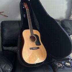 Washburn Acoustic Guitar D9C With CASE