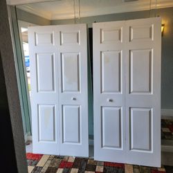 BIFOLD  2 SETS 36 X 80 GOOD CONDITION 