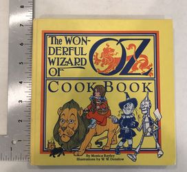 The Wonderful Wizard Of Oz Cookbook from 1981