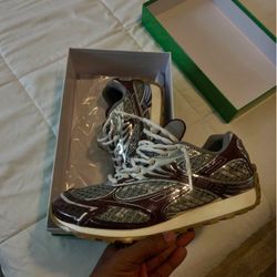 Bottega Veneta Maroon Sz 44