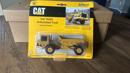 Cat D25D Articulated Truck 1:64 scale