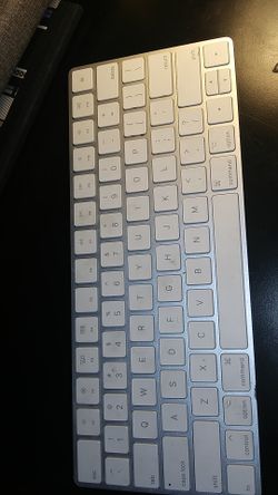 APPLE BLUETOOTH WIRELESS KEYBOARD MODEL A1644