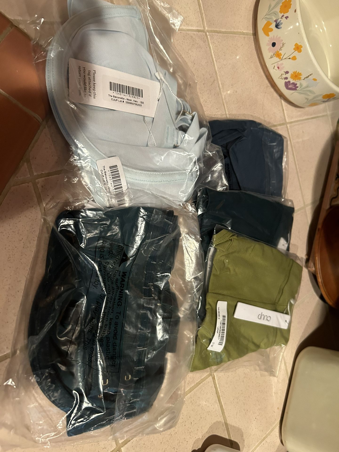 CUUP - Balconette Bras (32E) and Bikini Bottoms (M)