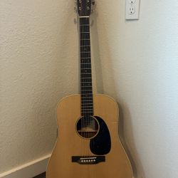 Martin D10 