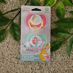 Princess Pacifiers With Protective Covers (2 Count)