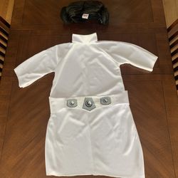 Princess Leia Costume (size 5/6)