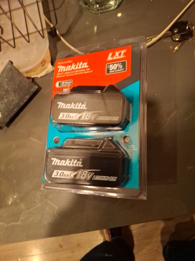 2 Makita Lxt 3.0 Batteries