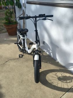 Ebike 36v 350 watt 22mph foldup great shape