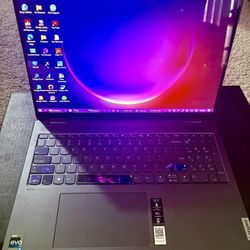 Lenovo Yoga 7i 2-in-1 16" 2K Touchscreen Convertible Laptop - Intel Ultra 7 155U - 16GB - 1TB