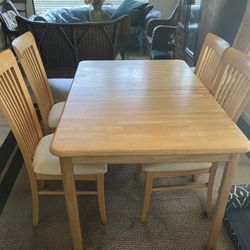 Dining Room Set Table And 6 Chairs