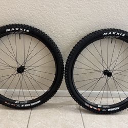 DT Swiss E1900 29” Mountain Bike Wheelset / Maxxis Tires (All Brand New)