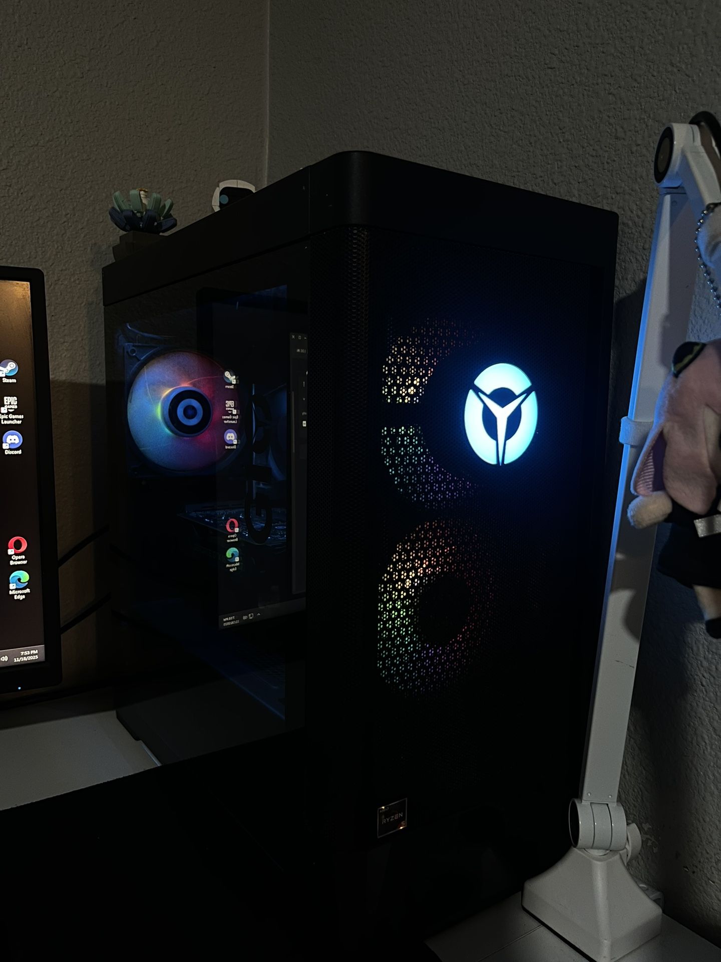 Lenovo Personal Gaming Pc Pre Built