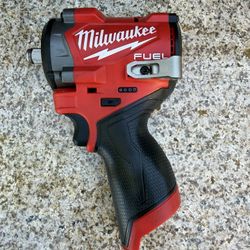 Milwaukee M12 Fuel 1/2" Stubby Impact Wrench