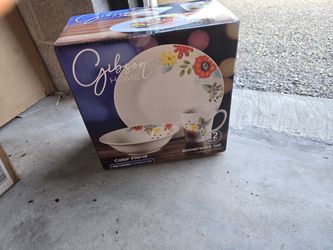 Gibson Home 12 Pc Dinnerware Set