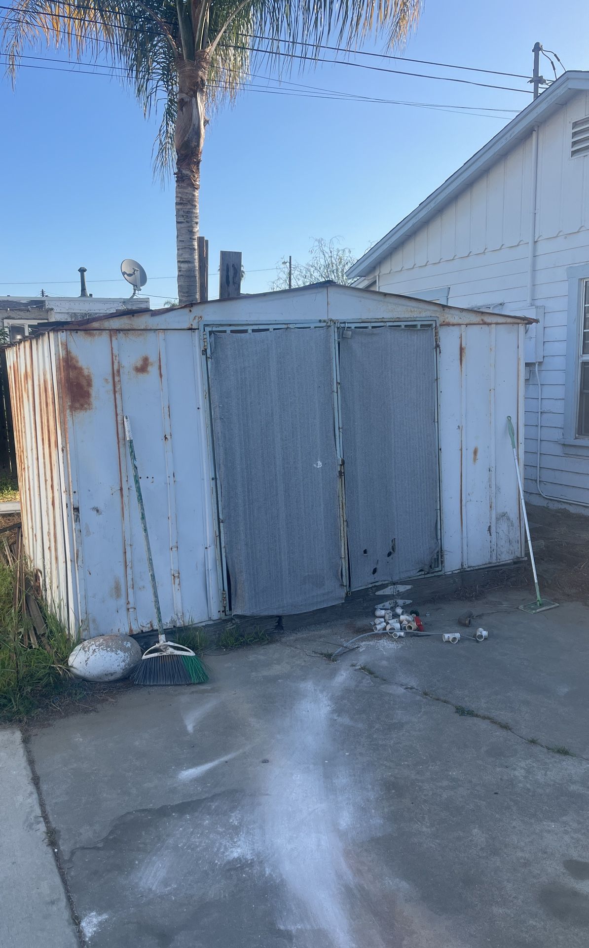Free shed for scrap