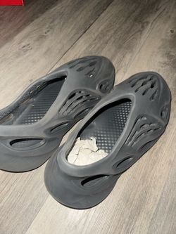 Adidas Yeezy Foam Runner US M Size 8