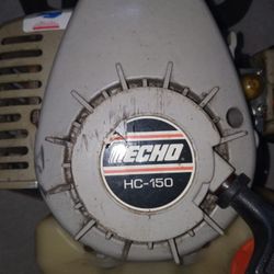 Hedge Trimmer Working 125.