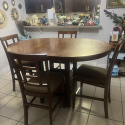 Solid Wood Dinning Table