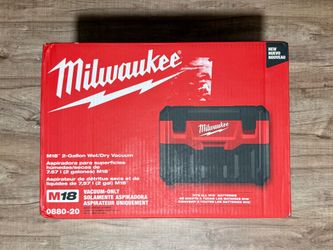 Milwaukee M18 Cordless Wet / Dry Vacuum