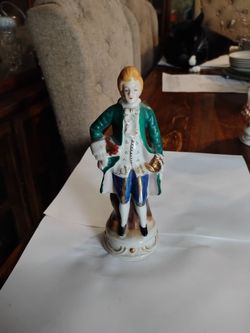 Vintage colonial man ceramic figurine statue 7.75" occupied Japan