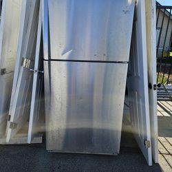 Whirlpool-33 Inch Refrigerator 