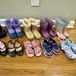 10 Pairs (1 New) Girls Toddler Kids Size 9 10 11 Shoes Boots Sneakers Sandals Rainboots Snow boots $20 All!!