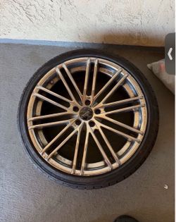 245/35/20 4 tires and rims set