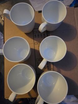 Set of 6 White Ceramic Coffee Mugs