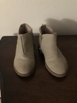 Toddlers girls sz 8 ankle boots