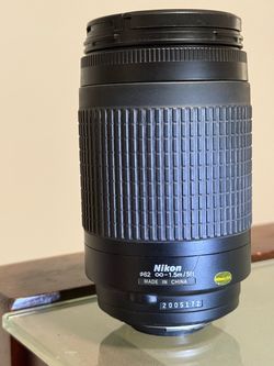 Nikon AF NIKKOR 70-300mm Telephoto Zoom Lens – Excellent Condition