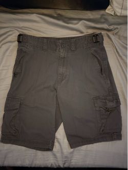 Goodfellow & Co Grey Cargo Shorts – Men’s Size 30