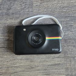 Polaroid POLSP01B Snap 10MP Digital Camera - Black