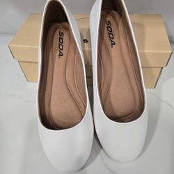 Women/girl Shoes-$10