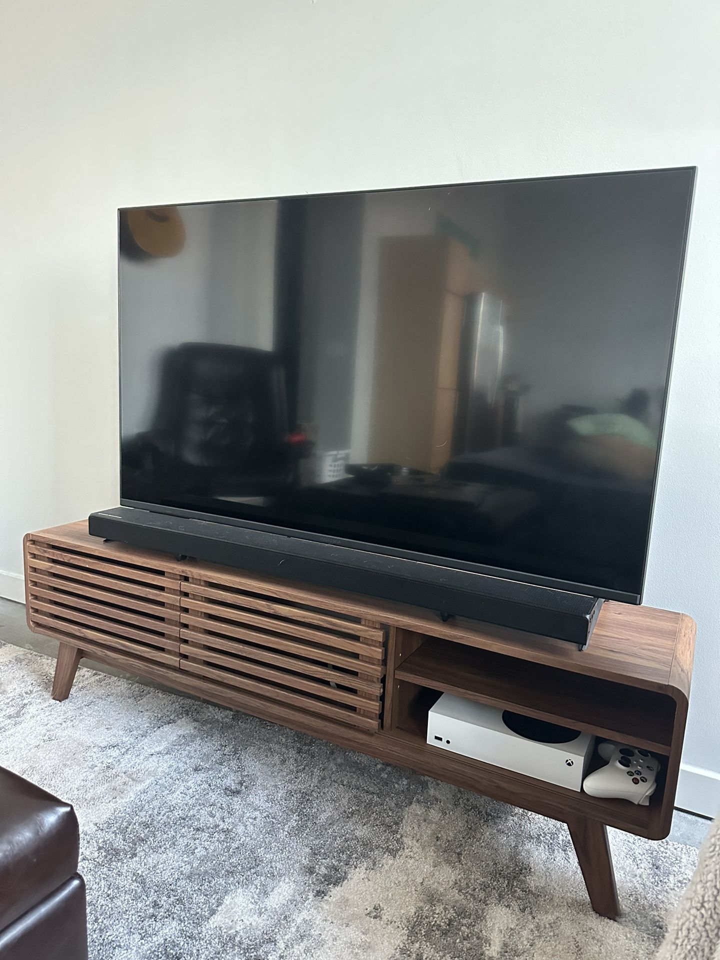 55” QLED Smart TV