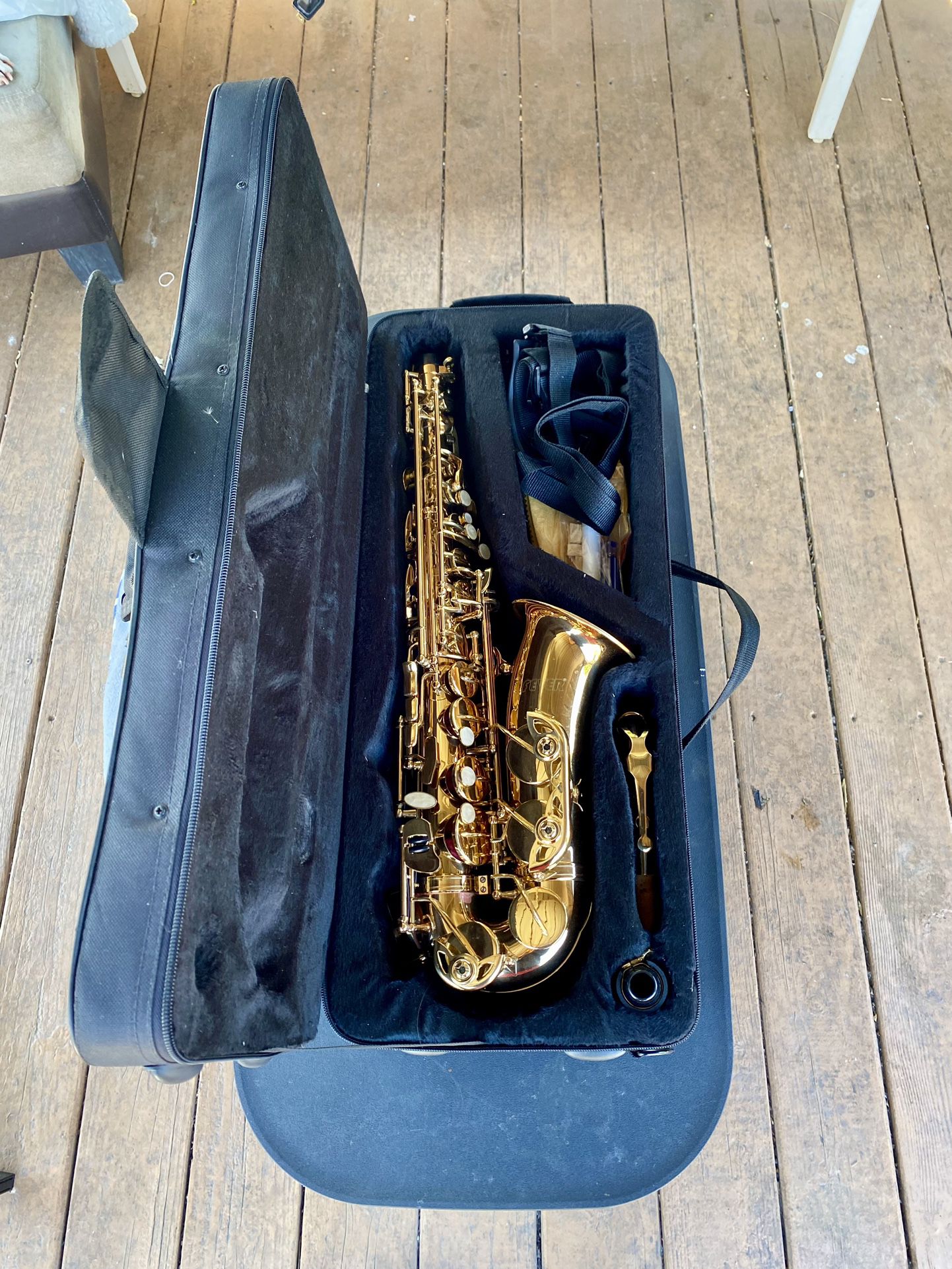 Fever Alto Saxophone Lacquered