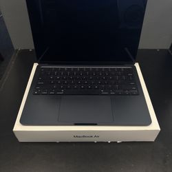 Apple MacBook Air 13” M3