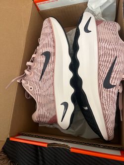 6.5 Womens Nikes 🩷💕💓