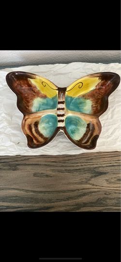 Butterfly dish