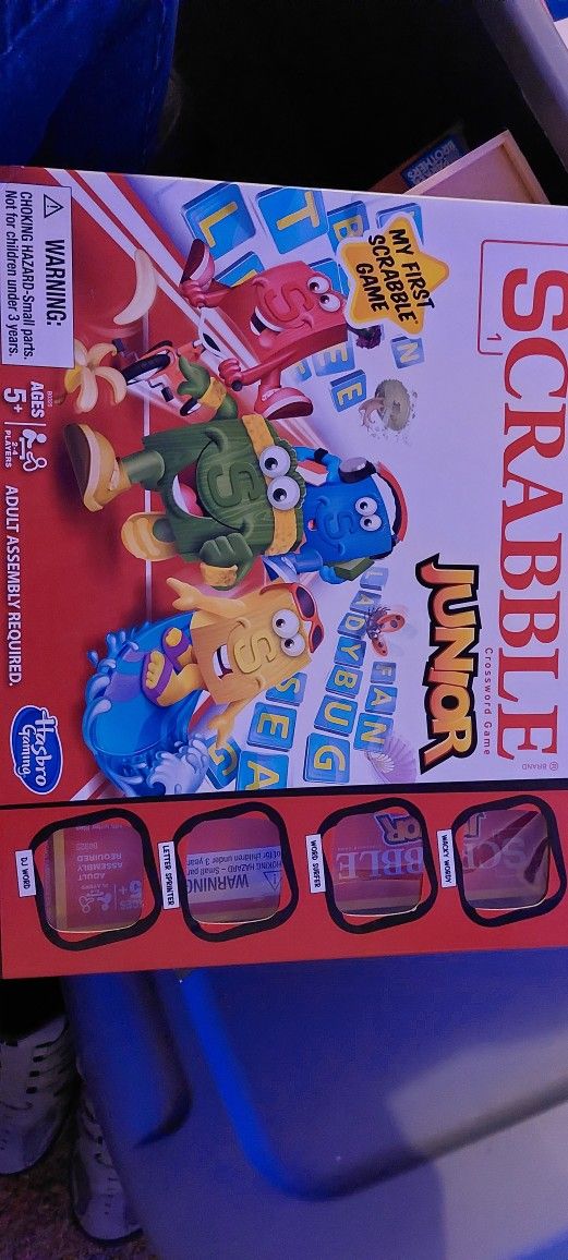 Scrabble JR. 